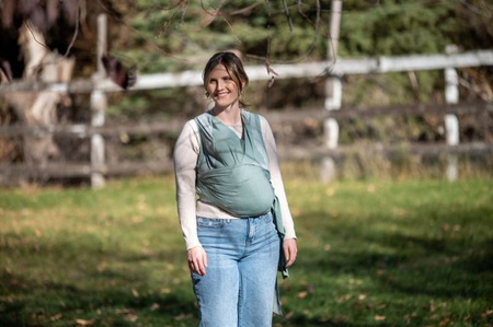 Chicco Boppy Comfyhug Nosidełko Silver Green