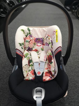 Cybex Cloud Z I-Size Fotelik Samochodowy 0-13 kg + Baza Z-fix Spring Blossom Light
