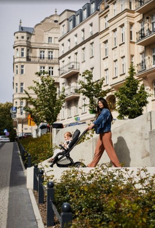 Muuvo Quick 2.0 Wózek Spacerowy Black Chrome Anthracite