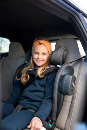 Besafe Flex Fix 2 Black Soft Breeze Fotelik Samochodowy 15-36 kg Czarna Bryza