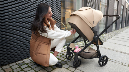 Kinderkraft Newly Wózek Wielofunkcyjny 3w1 Wózek Głęboko-Spacerowy + Fotelik Classic Black