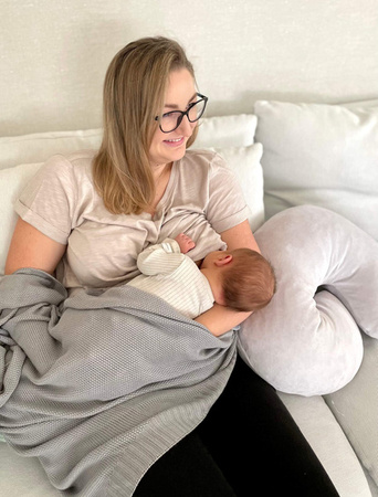 Piapimo Poduszka Do Karmienia z Wkładem Wodoodpornym Piaskowa