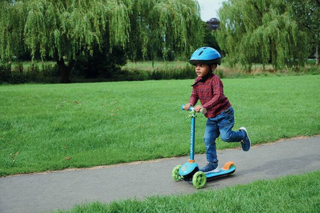 Trunki Składna Hulajnoga Mała Niebieska