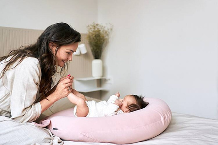 Poofi Nest Uniwersalna Poduszka Ciążowa Piwonia