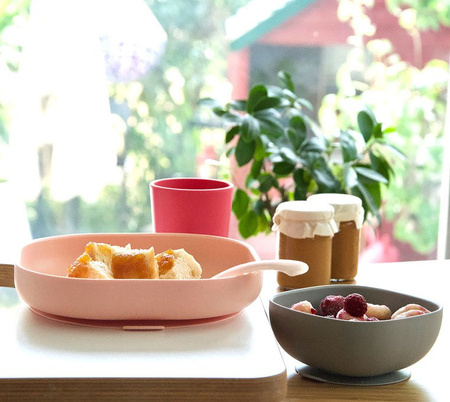 Beaba Komplet naczyń z silikonu z przyssawką pink