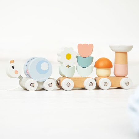 Janod Magnetyczny pociąg z klockami i grzechotką do ciągnięcia Ślimak Sweet Cocoon 12m+