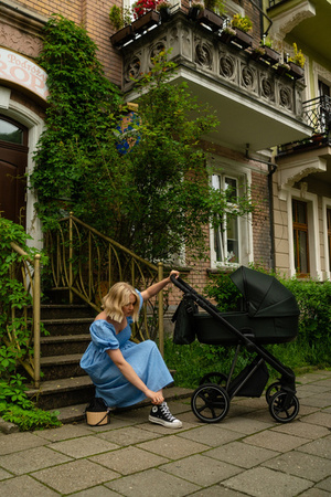 Roan Ivi 2.0 Vintage Wózek Głęboko-Spacerowy Lobster + Cybex Aton B2 i-Size Fotelik Samochodowy 0-13kg + Baza One Volcano Black