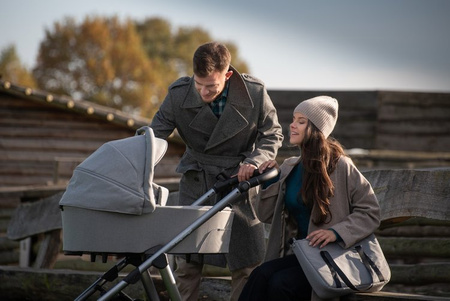 Baby Design Husky 2022 Wózek Głęboko-Spacerowy 117 Graphite Koła Pompowane