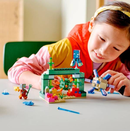 Lego Minecraft Klocki Walka ze Strażnikami 21180