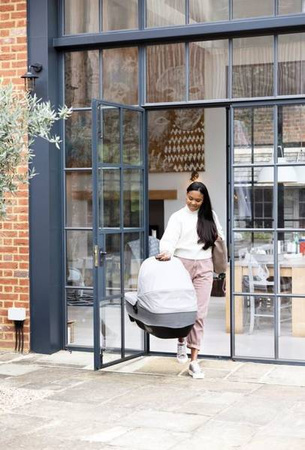 Joie Signature Calmi R129 Gondola z Możliwością Montażu W Samochodzie Carbon + Joie i-Base Encore Baza Obrotowa