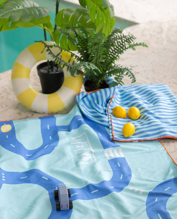 QUUT Dwustronny ręcznik plażowy PlayTowels L (180 x 100cm) Road
