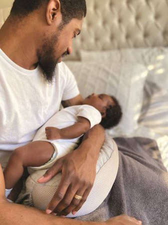 Chicco Boppy Comfyhug Nosidełko Ballerina Rose