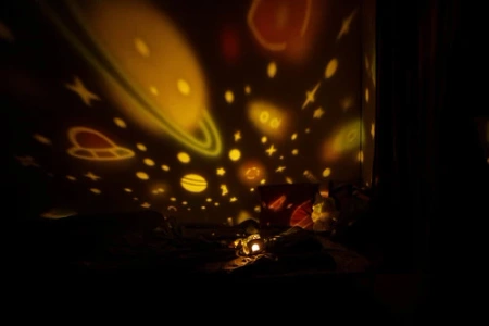 InnoGIO GioStar House Projektor z Pozytywką Dla Dzieci Domek