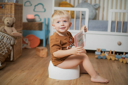 Tega Teggi Nocnik Ergonomiczny Szary/Biały