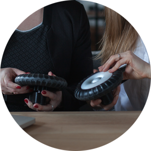 Rollersy Adaptery Z Kółkami Do Fotelików Samochodowych Black