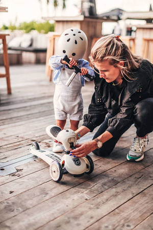 Scootandride Highwaykick 1 Jeździk i Hulajnoga 2w1 1-5 lat + Zestaw Ochraniaczy dla Dzieci XXS Ash