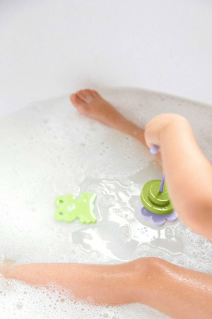 QUUT Zestaw piankowych naklejek do kąpieli z wędką Frog pond