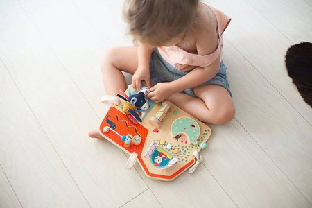 Lilliputiens Drewniana Tablica Manipulacyjna Farma 9m+