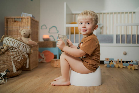 Tega Teggi Nocnik Ergonomiczny Szary/Biały