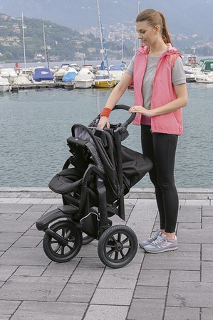 Chicco Trio Activ3 Wózek Wielofunkcyjny 3w1 Jet Black