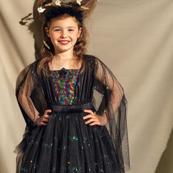 Souza! Kostium sukienka tiulowa z cekinami i lampkami LED czarownica Agatha 3-4 lata