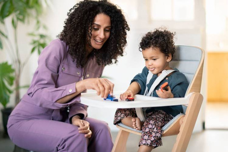 Maxi-Cosi Nesta NewBorn KIt Zestaw Dla Niemowląt i Małych Dzieci Beyond Sky Grey