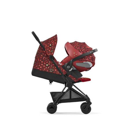 Cybex Coya Wózek Spacerowy Rosenrot Red by Alec Voelkel 2023
