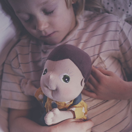 Rubens Barn Miękka Lalka z Ekologicznym Termoforem Dla Dzieci Kelvin Tummies