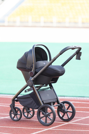 Carrello Nova CRL-16101 Fotelik Samochodowy 0-13kg + Baza Nova Black Line