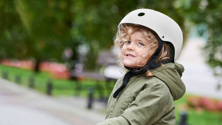 Kinderkraft Safety Kask z Naklejkami White