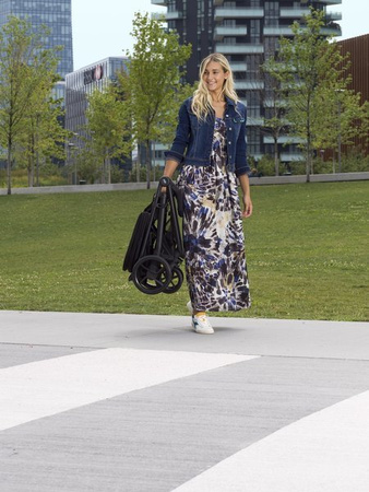 Chicco Multiride Wózek Spacerowy Jet Black