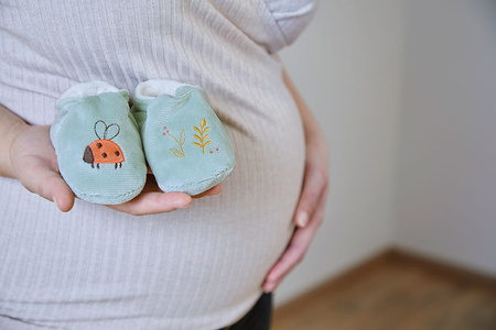 Kaloo Zestaw Prezentowy 2 w 1 Myszka Petites Chansons Niebieski