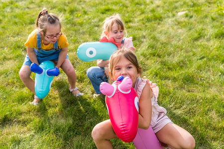 QUUT Dmuchany makaron do pływania Koń