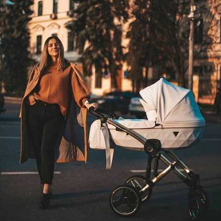 Tako Junama Fluo Individual Wózek Głęboko-Spacerowy v3 15 Biało-Srebrny