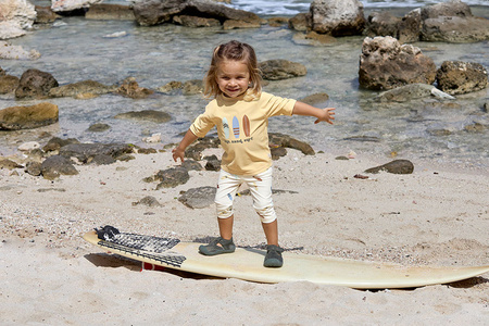 Lassig Koszulka z filtrem UV60 z krótkim rękawem Splash & Fun Deski surfingowe vanilla, rozm. 92