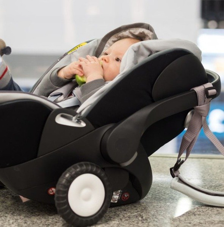 Rollersy Adaptery Z Kółkami Do Fotelików Samochodowych Black