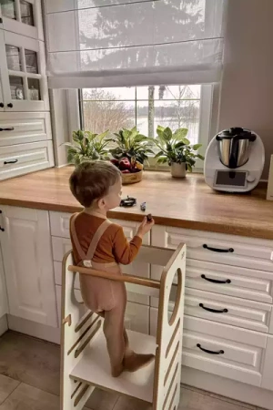 Baby Wood Kitchen Helper M Biały