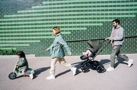 Easywalker Harvey 3 Wózek Spacerowy Steel Blue (zawiera stelaż, siedzisko z budką i pałąkiem z ekoskóry)