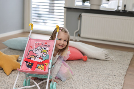 Micki Hello Kitty Wózek dla Lalek Składana Spacerówka