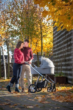 Baby Design Husky 2022 Wózek Głęboko-Spacerowy 117 Graphite Koła Pompowane