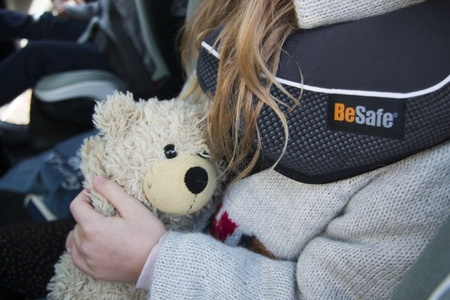 BeSafe Izi Flex Fix I-size Fotelik Samochodowy 15-36kg Czarny Cab