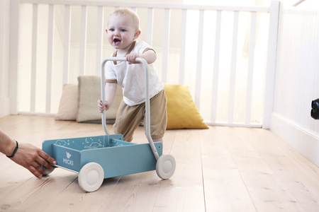 Micki Drewniany Chodzik Pchacz do Nauki Chodzenia Niebieski