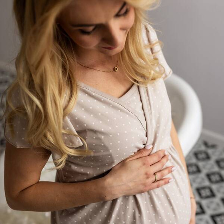 Eevi Emily Koszula Ciążowa Beżowa w Groszki Rozmiar M