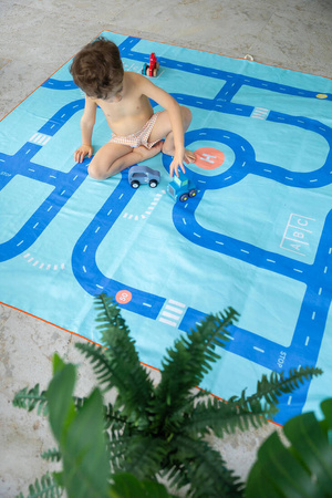 QUUT Dwustronny ręcznik plażowy PlayTowels XL (180 x 180cm) Road