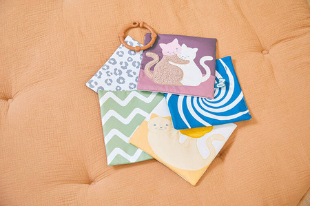 Kaloo Karty sensoryczne miękkie dwustronne 5 szt. Kotki Stimuli