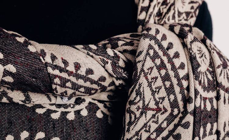 LennyLamb Żakardowa Chusta Do Noszenia Dzieci 74%Bawełna 26% Jedwab FOLKOWE SERCA NOSTALGIA rozm M