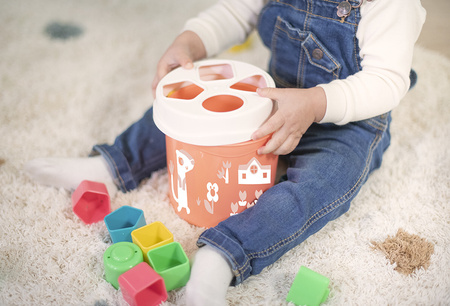 Miniland Sorter Kształtów - Łososiowe Wiaderko Z Klockami