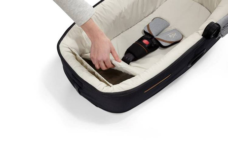 Joie Signature Calmi R129 Gondola z Możliwością Montażu w W Samochodzie Carbon